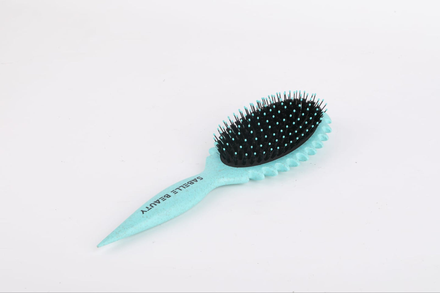 Detangling Brush Wheat Straw Handle and Nylon Bristle